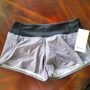 NWT Lululemon Run Time LR Short 4" Lined Size 8